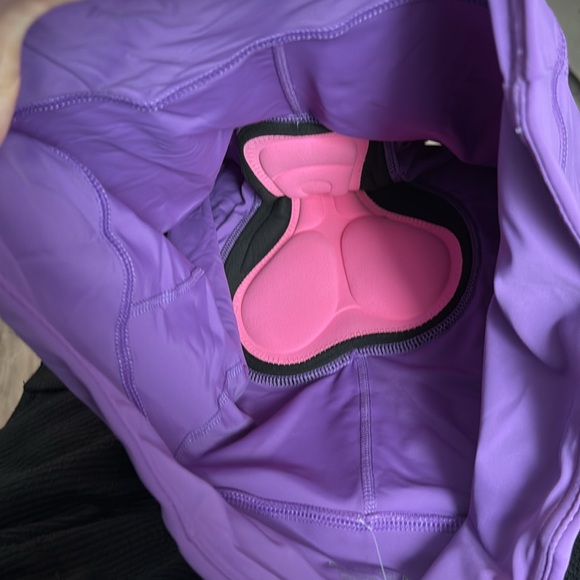 NWT WOMEN’S BIKING SHORTS WITH PADDING - BIKEWA - Picture 3 of 7